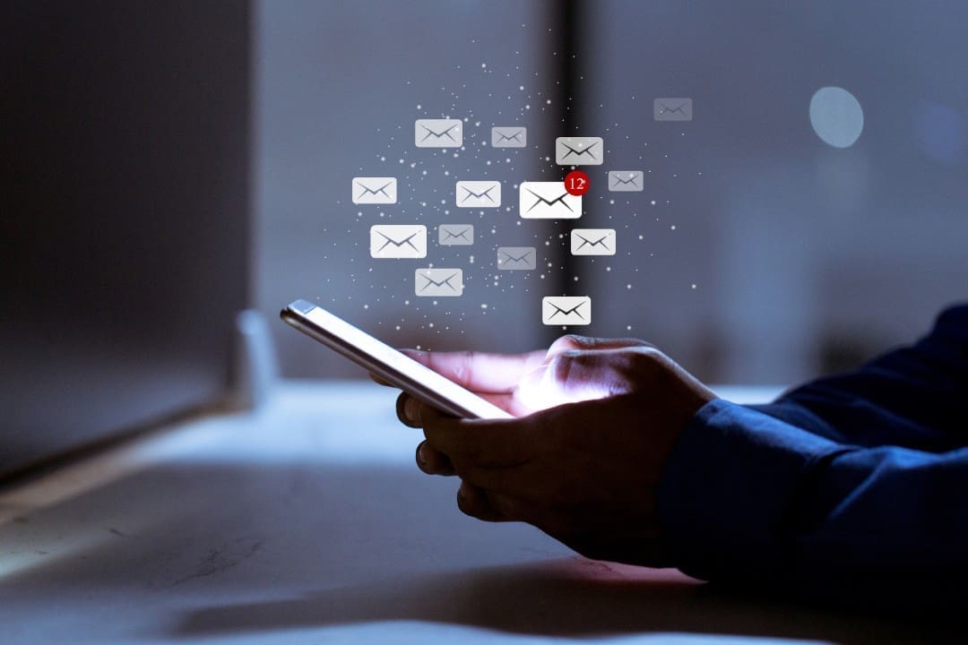Checking emails from a smartphone